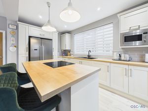 Photo 19- click for photo gallery